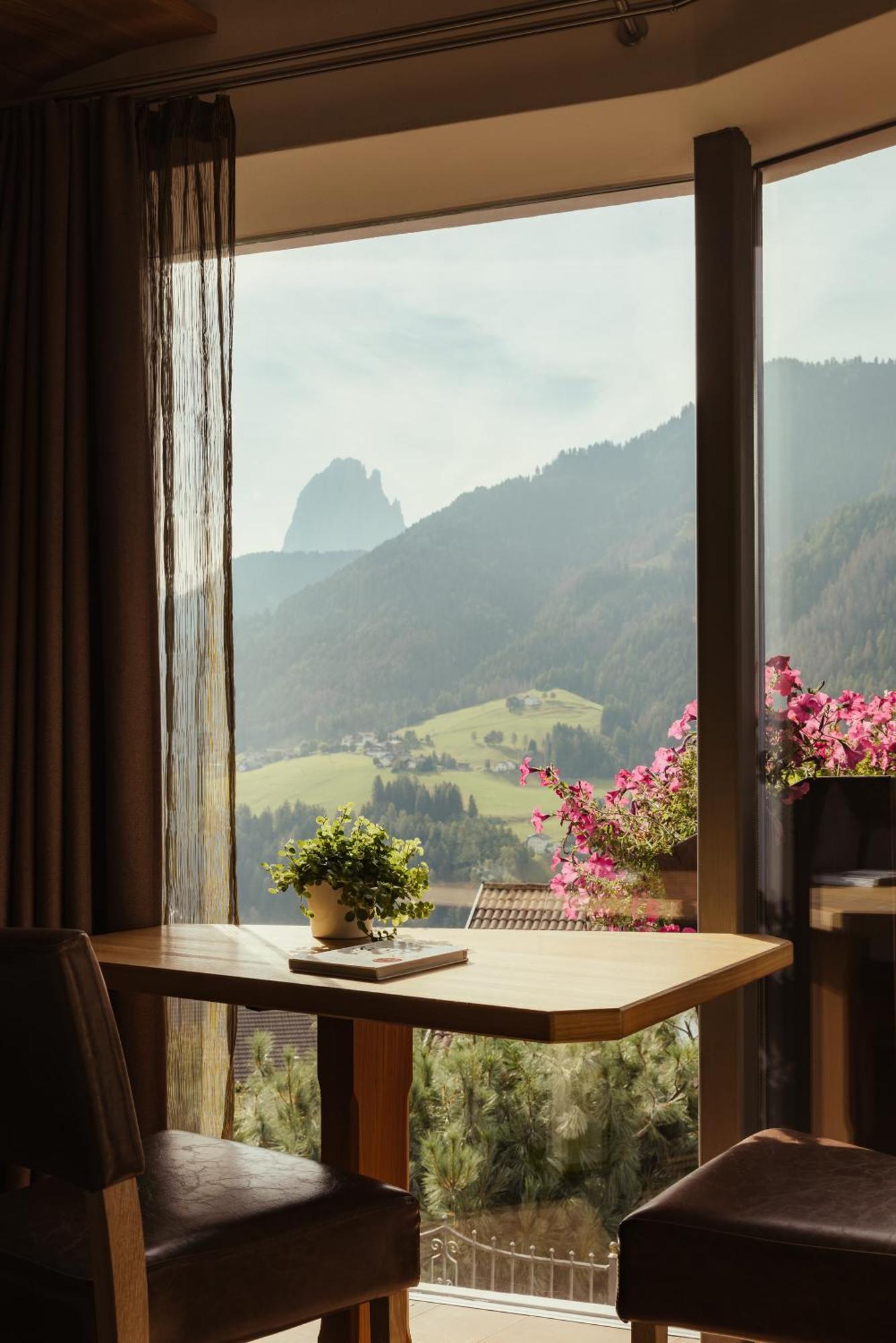 Hotel Grien Ortisei Extérieur photo